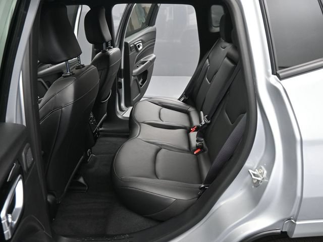 New 2025 Jeep Compass Limited w/ Driver Assist Group I AWD/4WD image 13