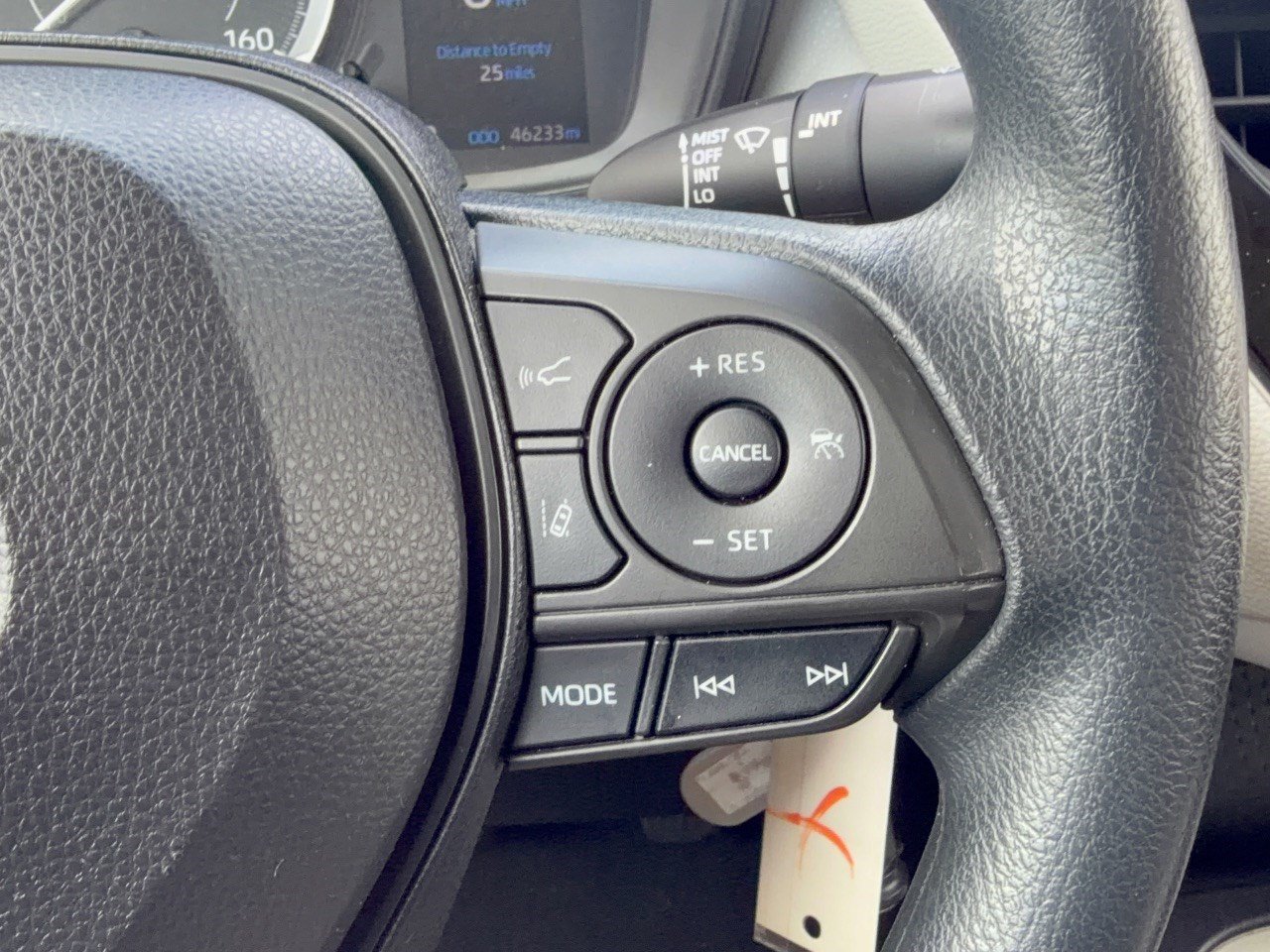 Used 2022 Toyota Corolla LE FWD image 19