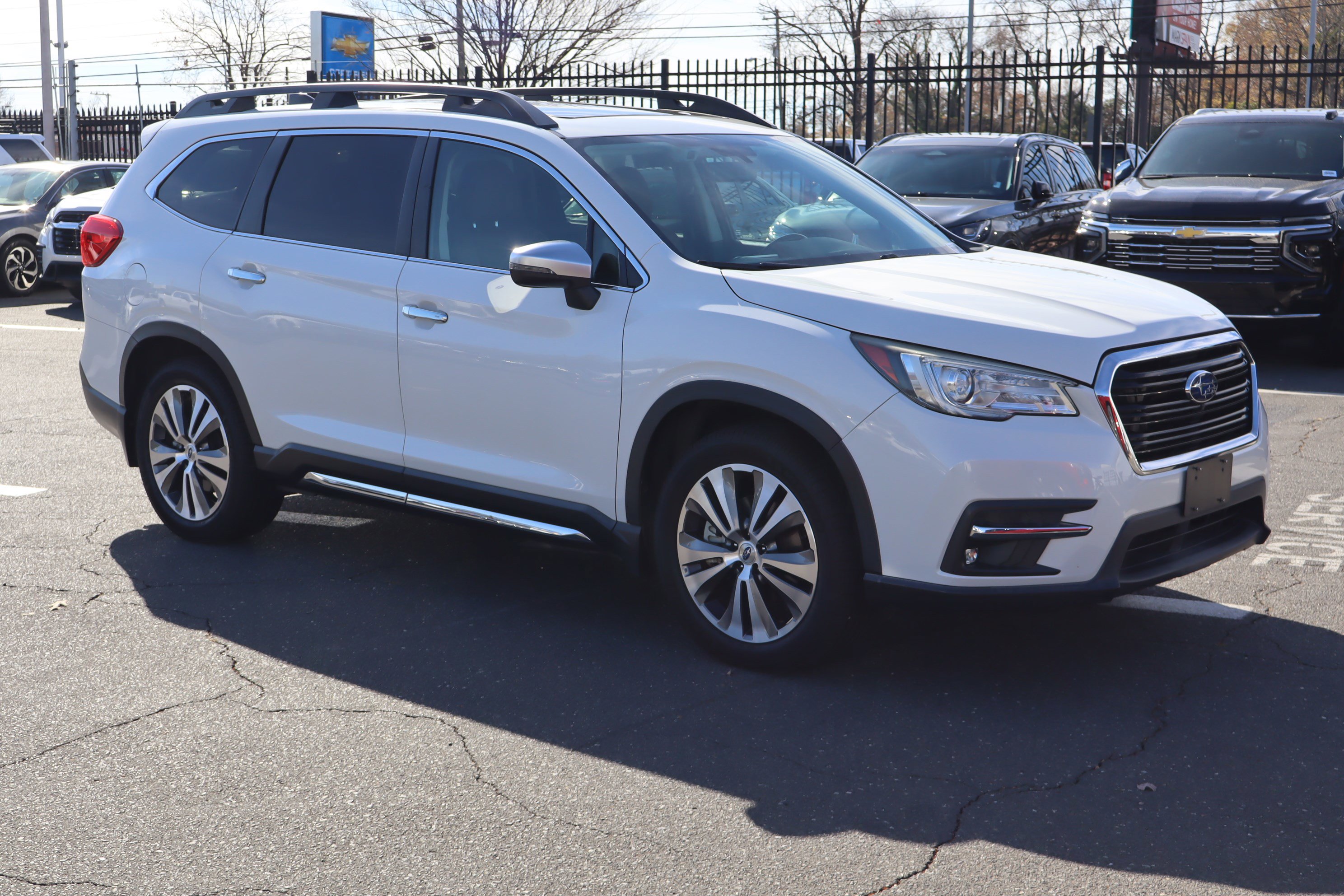Used 2019 Subaru Ascent Touring w/ Popular Package #2A image 2