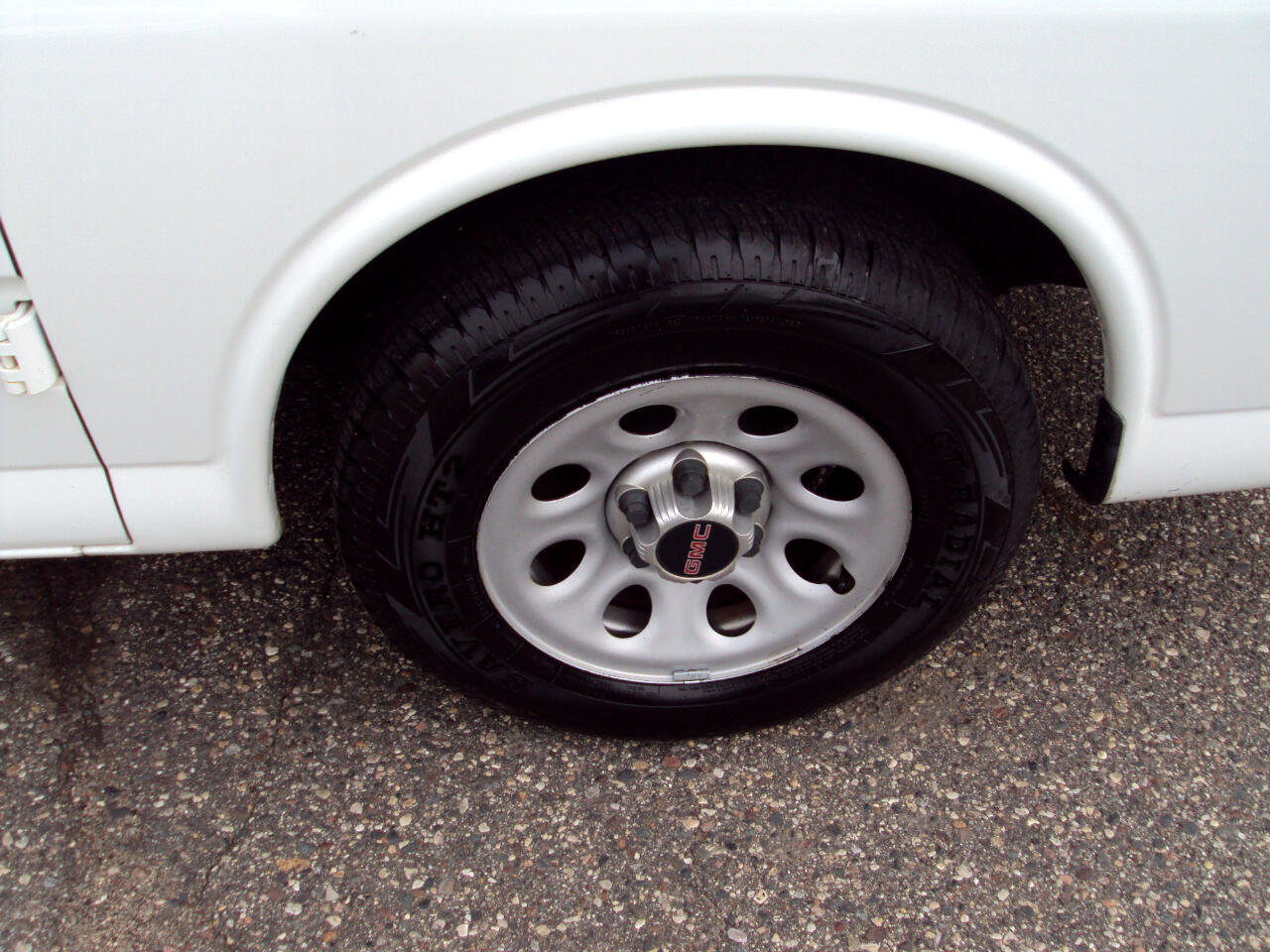 Used 2013 GMC Savana 1500 AWD image 34