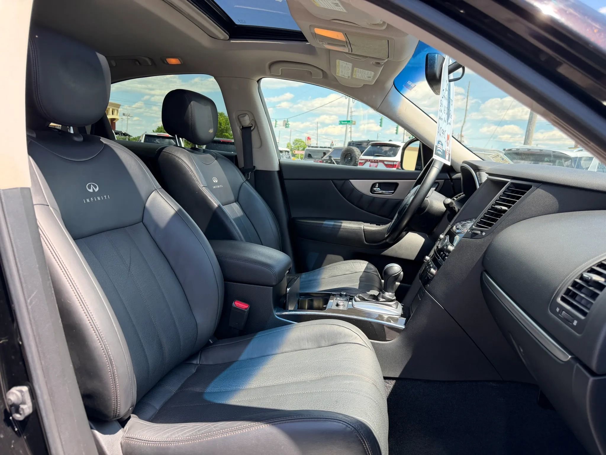 Used 2014 INFINITI QX70 2WD image 10