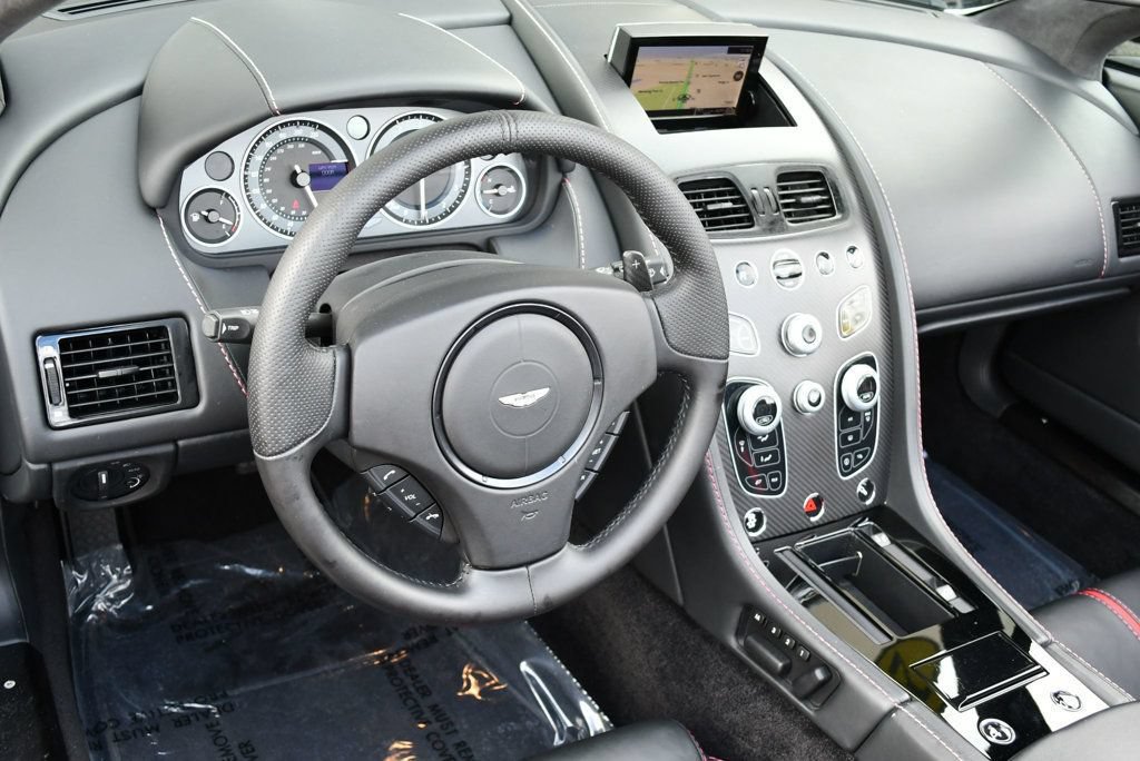 Used 2017 Aston Martin V12 Vantage S RWD image 51