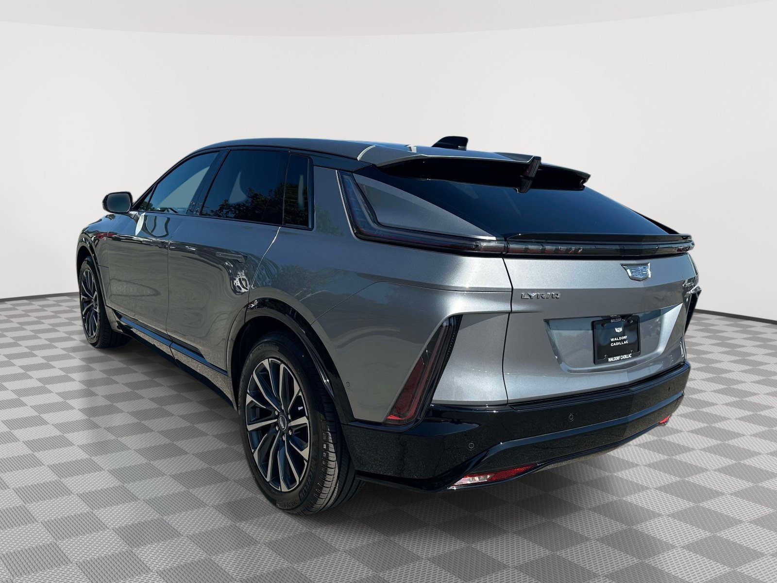 Certified 2024 Cadillac Lyriq Sport w/ LPO, Floor Liner Package AWD/4WD image 4