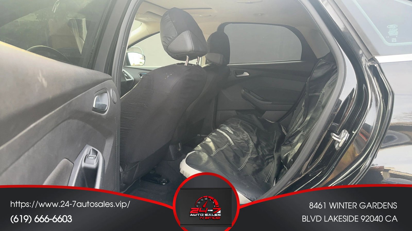 Used 2013 Ford Focus Titanium w/ Titanium Handling Pkg FWD image 16