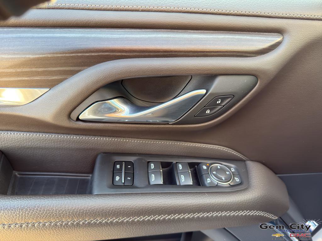 Used 2023 GMC Yukon XL Denali image 28