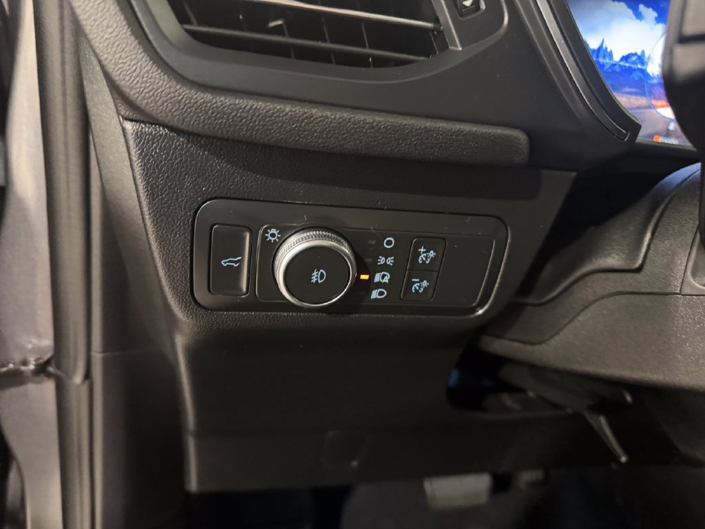 Used 2022 Ford Escape Titanium AWD/4WD image 35