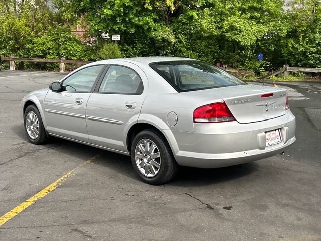 Used 2005 Chrysler Sebring Limited FWD image 5