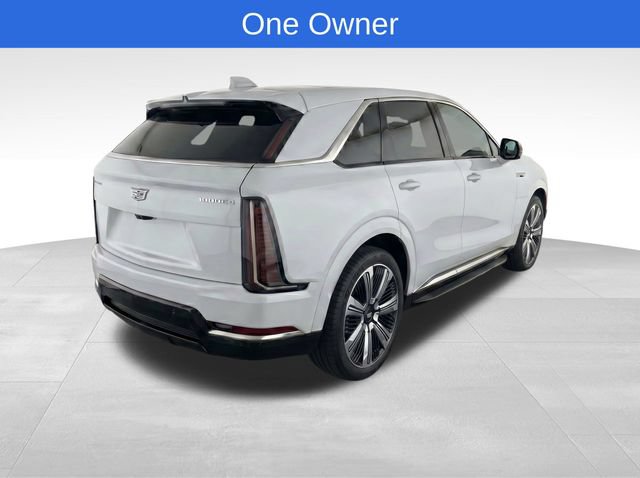 Used 2025 Cadillac Escalade IQ Luxury 2 w/ LPO, Premium Carpet Package AWD/4WD image 4