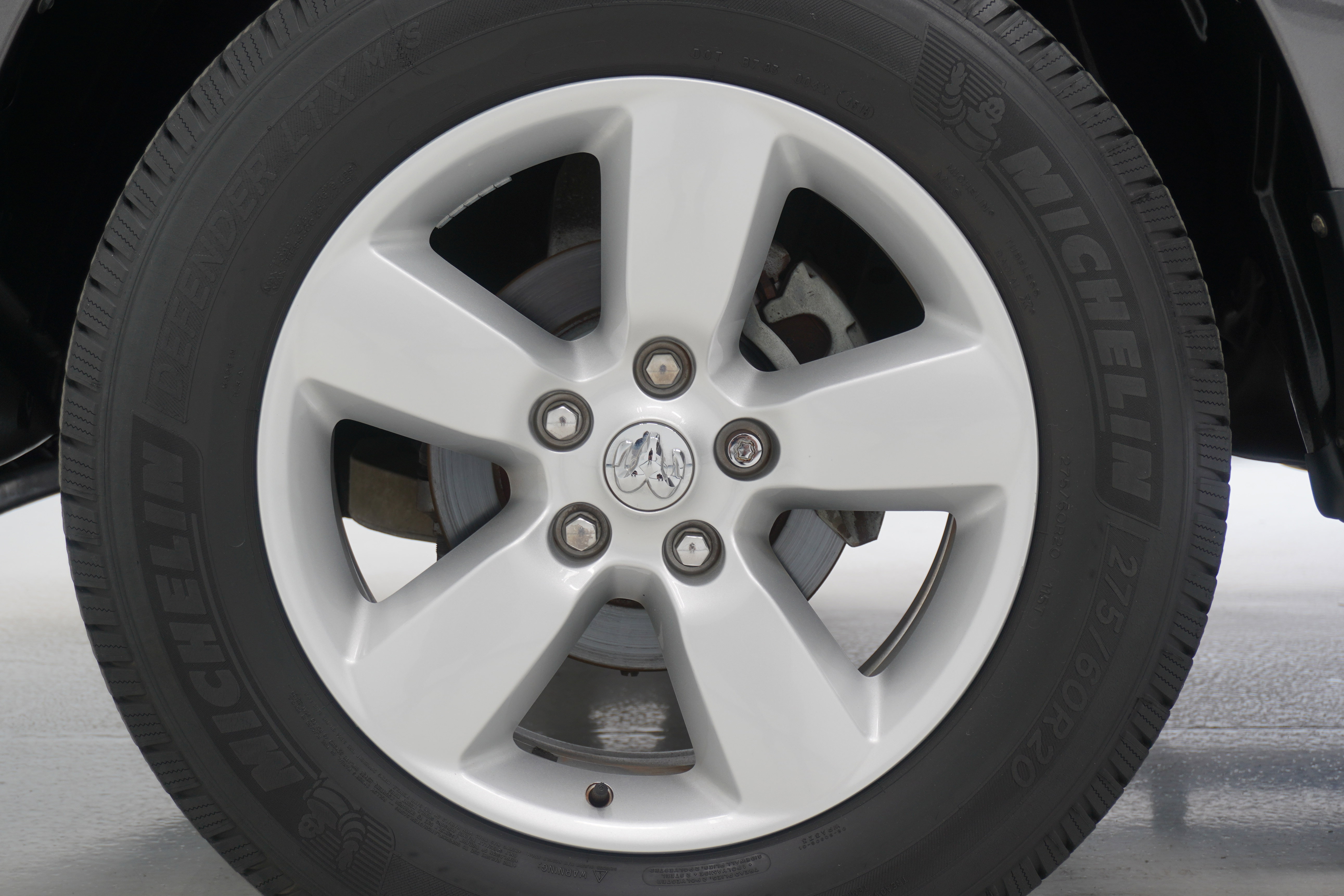 Used 2014 RAM 1500 Express RWD image 20