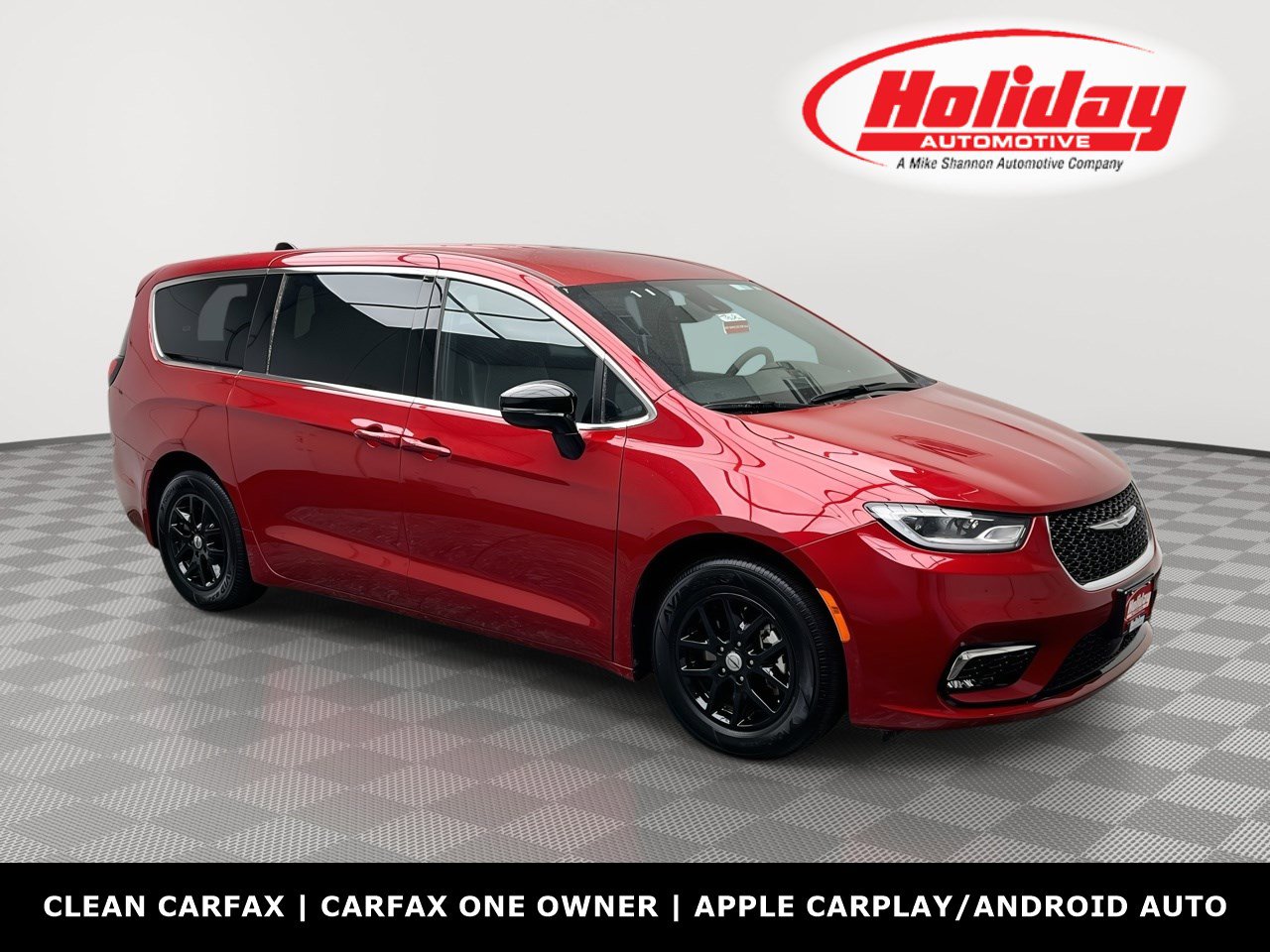 Used 2025 Chrysler Pacifica Select FWD image 1