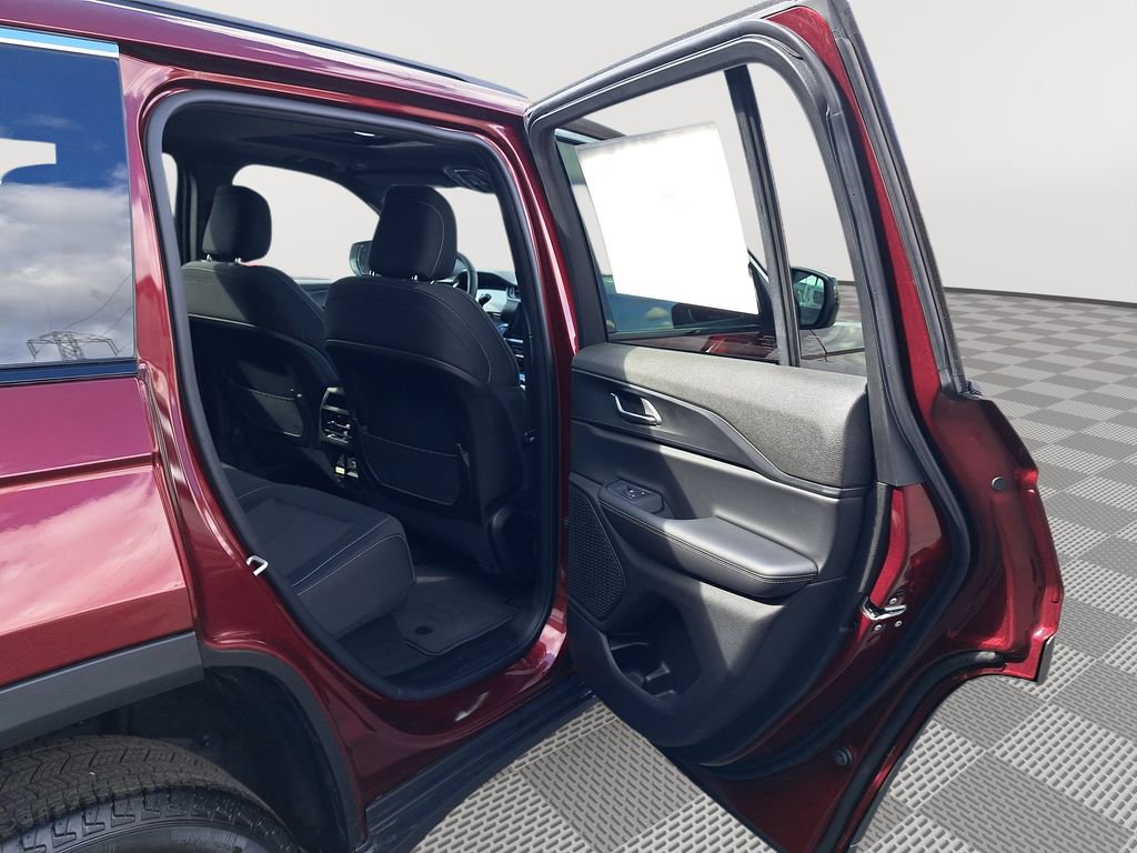 New 2025 Jeep Grand Cherokee Laredo X w/ Luxury Tech Group I image 17