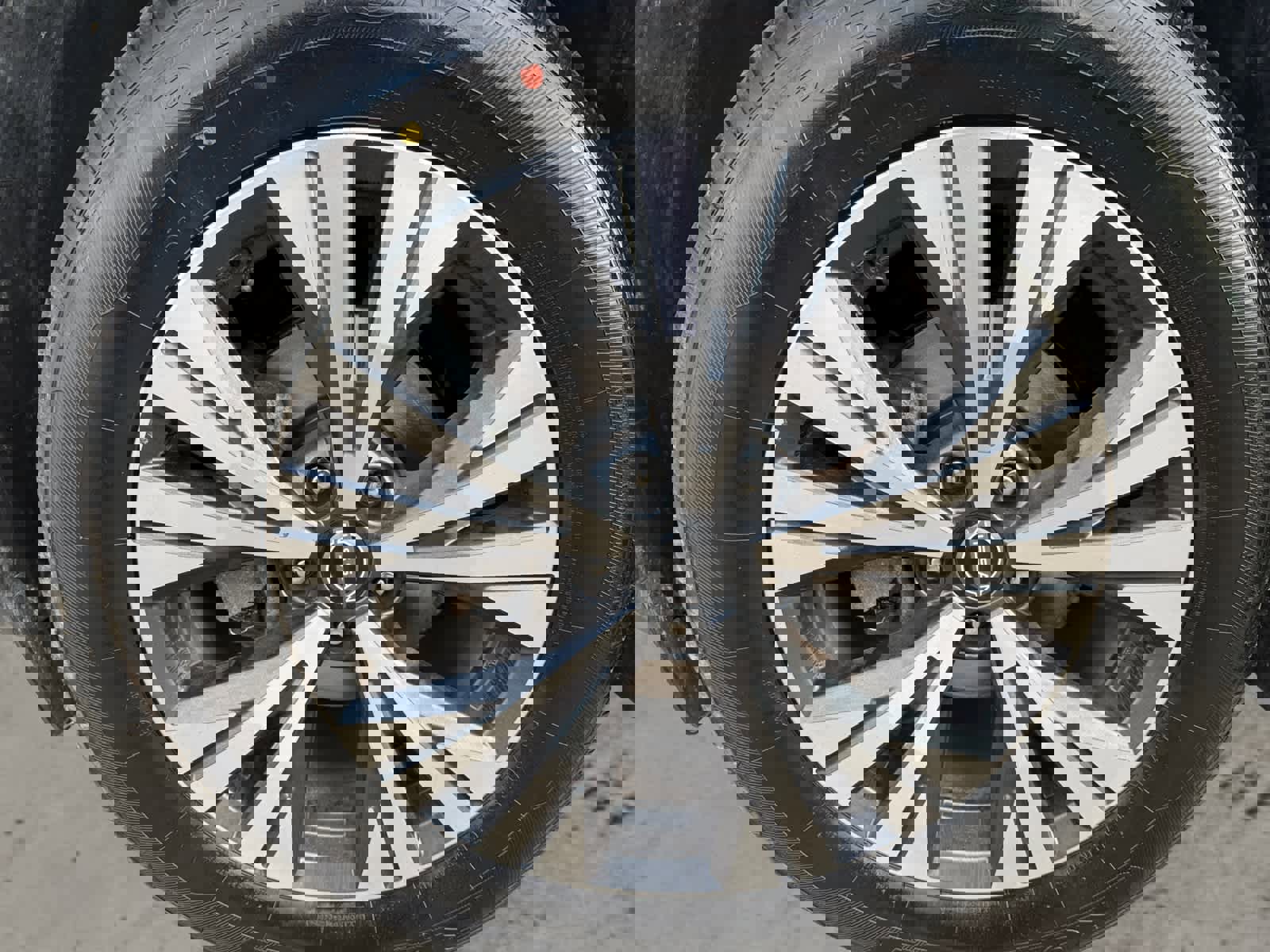 Used 2022 Nissan Rogue SV image 9