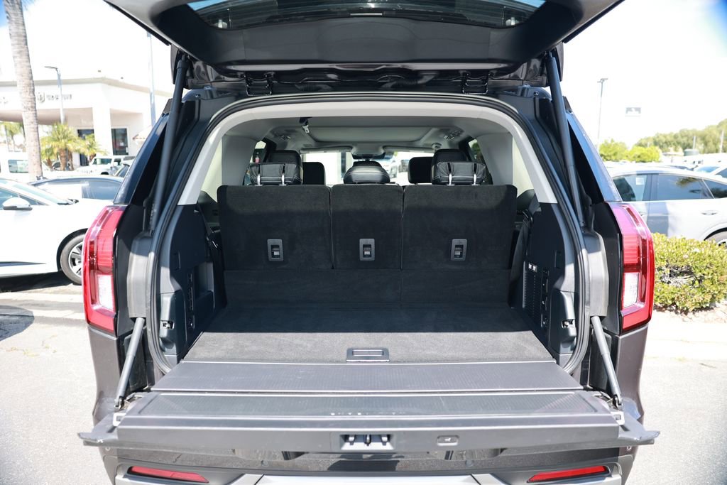 Used 2025 Ford Expedition Platinum w/ Driver's Package image 37