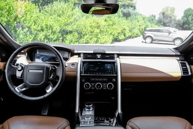 Used 2019 Land Rover Discovery HSE Luxury AWD/4WD image 16