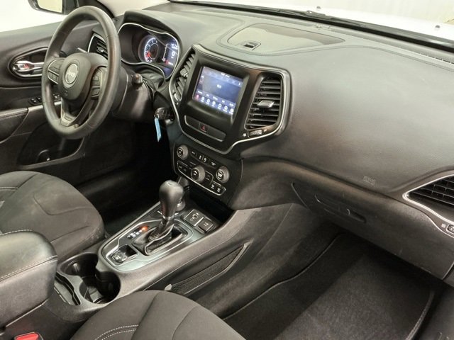 Used 2020 Jeep Cherokee Latitude image 18