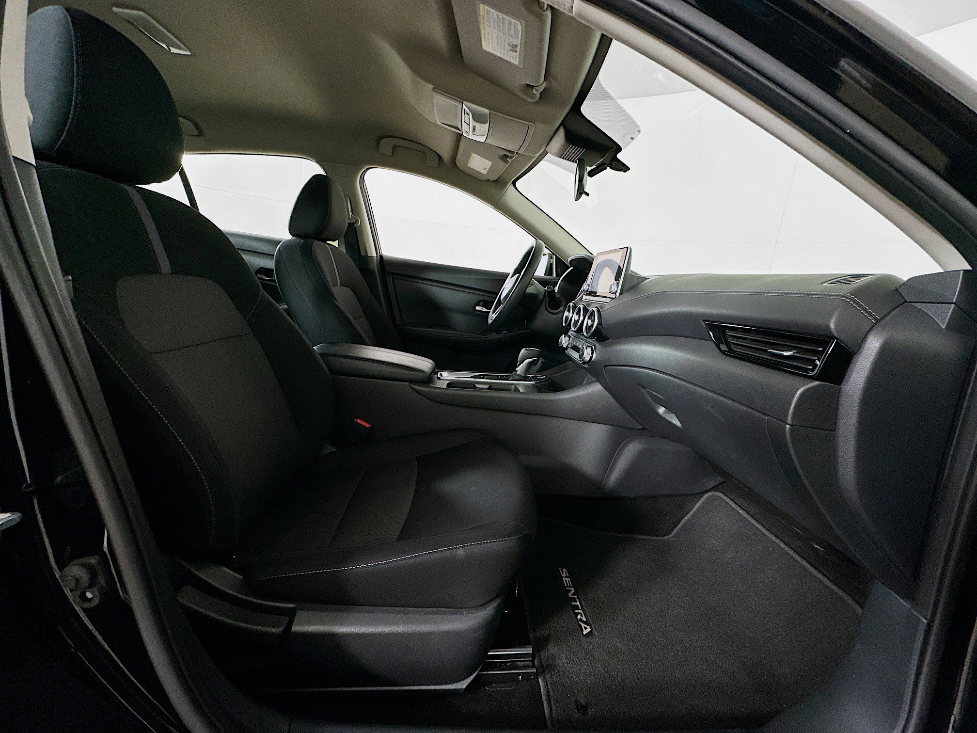 Used 2024 Nissan Sentra SV image 29