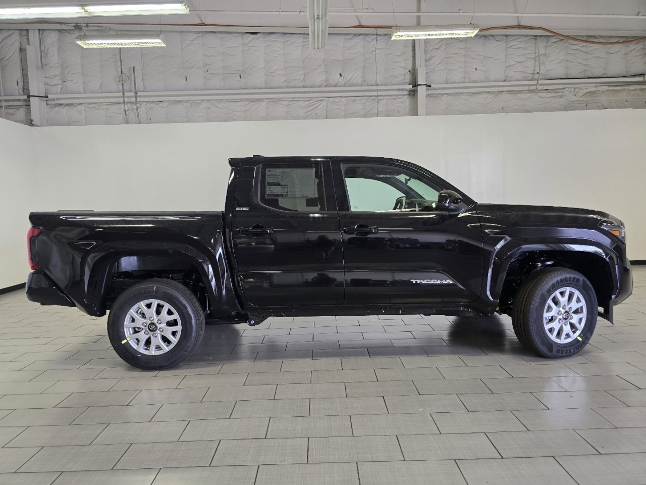 New 2026 Toyota Tacoma SR5 AWD/4WD image 17