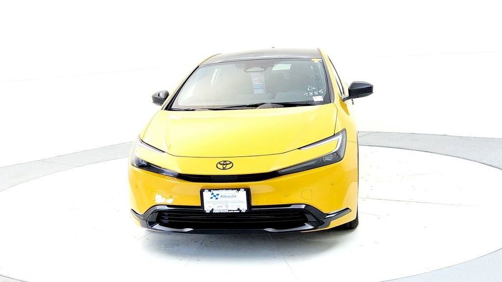 New 2026 Toyota Prius Plug-In Hybrid FWD image 8