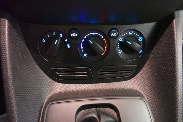 Used 2018 Ford Transit Connect XL image 22