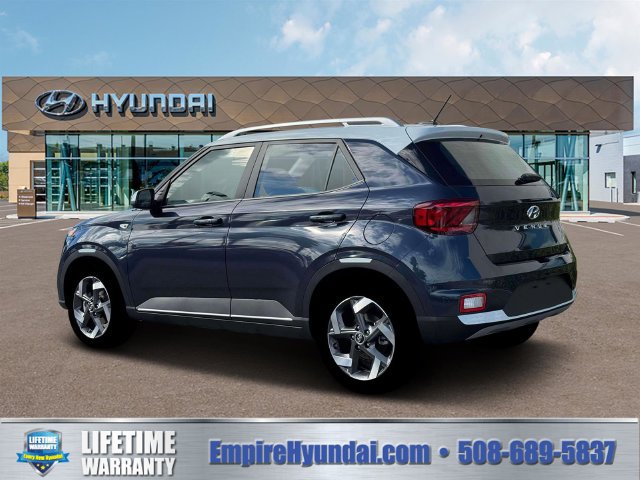 New 2026 Hyundai Venue SEL FWD image 4