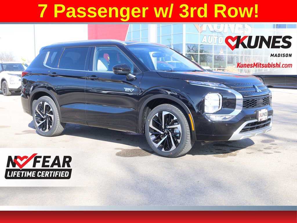 New 2025 Mitsubishi Outlander SEL image 1