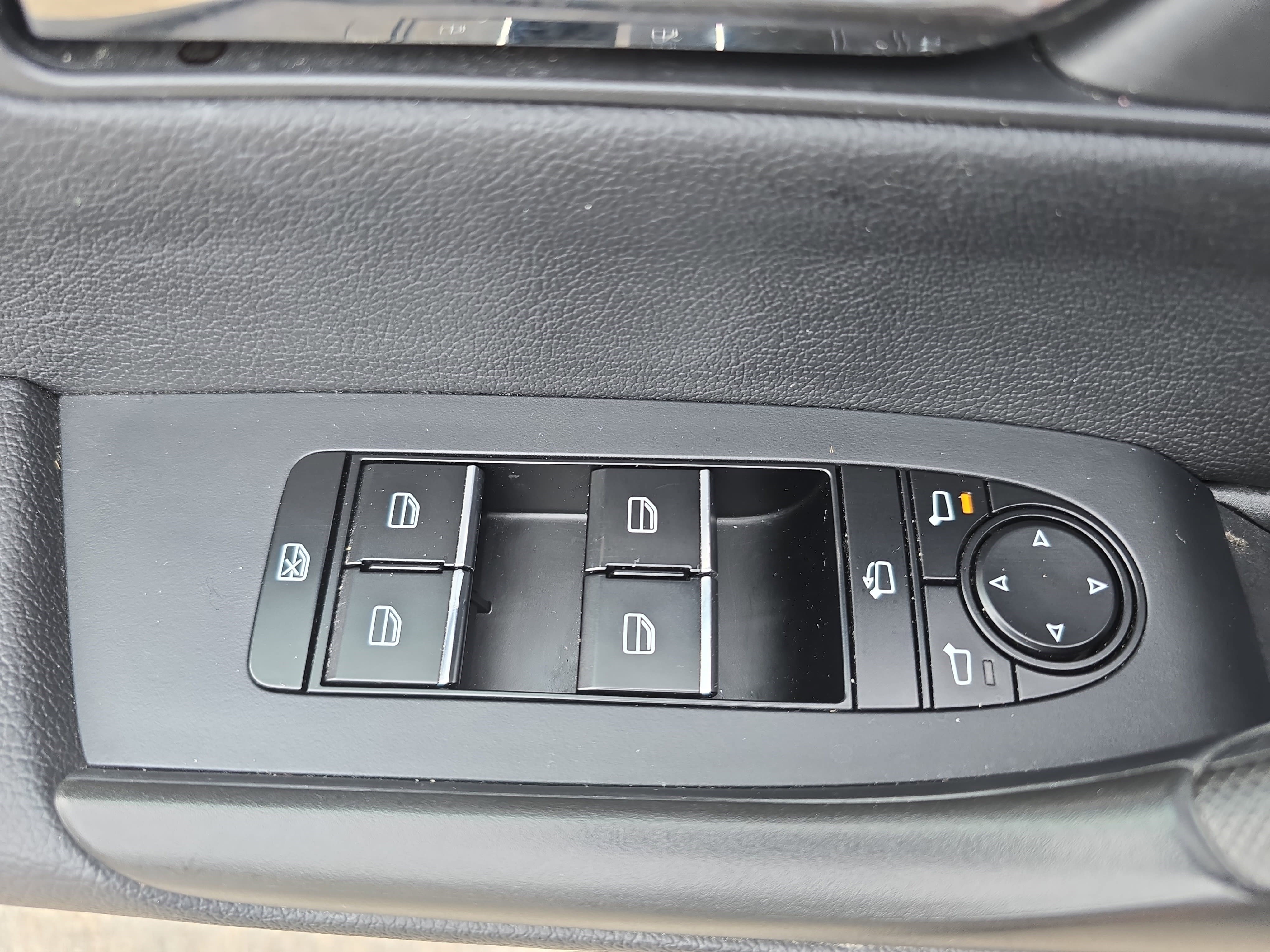 Used 2023 MAZDA CX-50 AWD 2.5 S w/ Cargo Package image 27