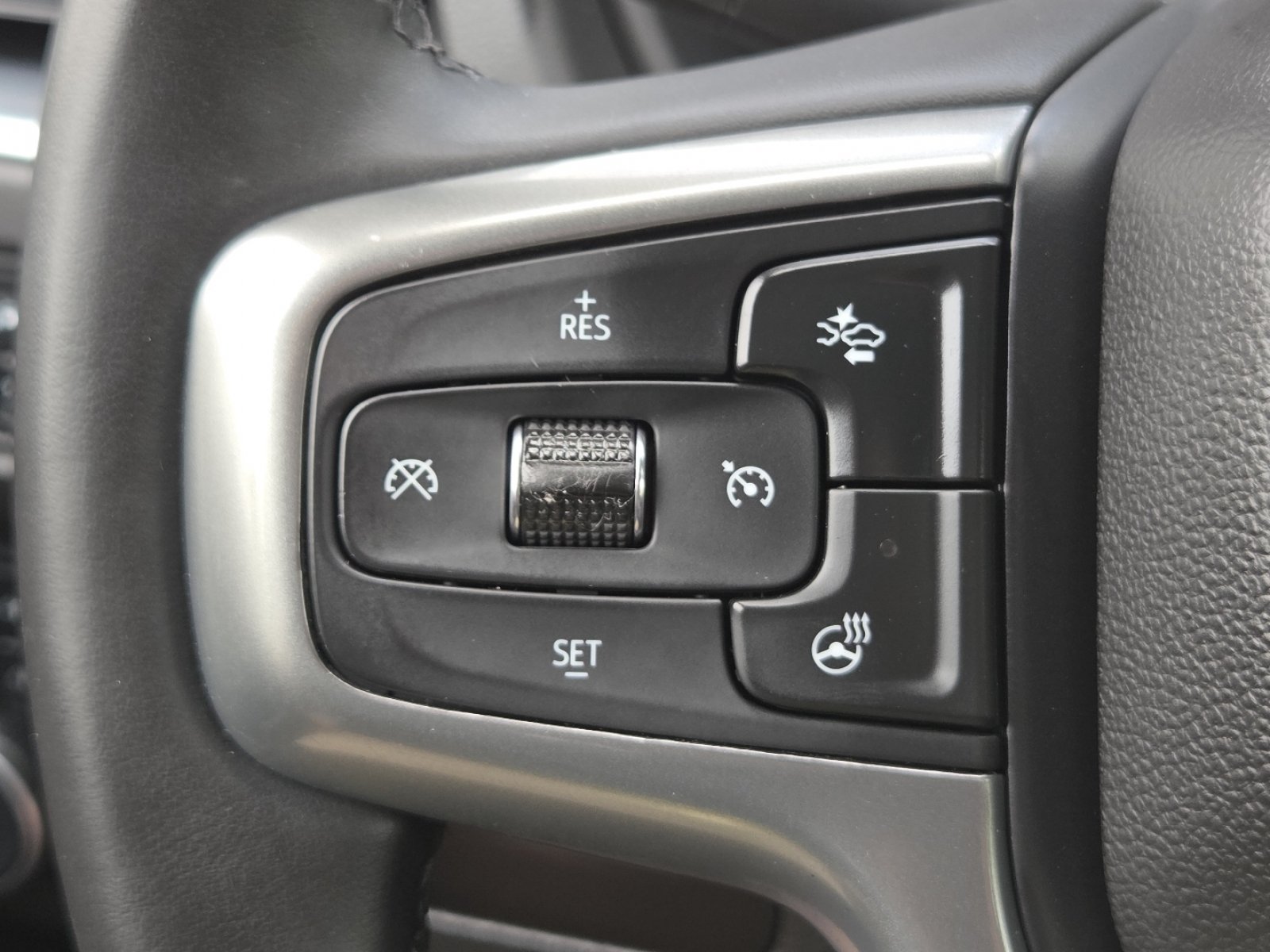 Used 2023 Chevrolet Suburban Premier AWD/4WD image 12