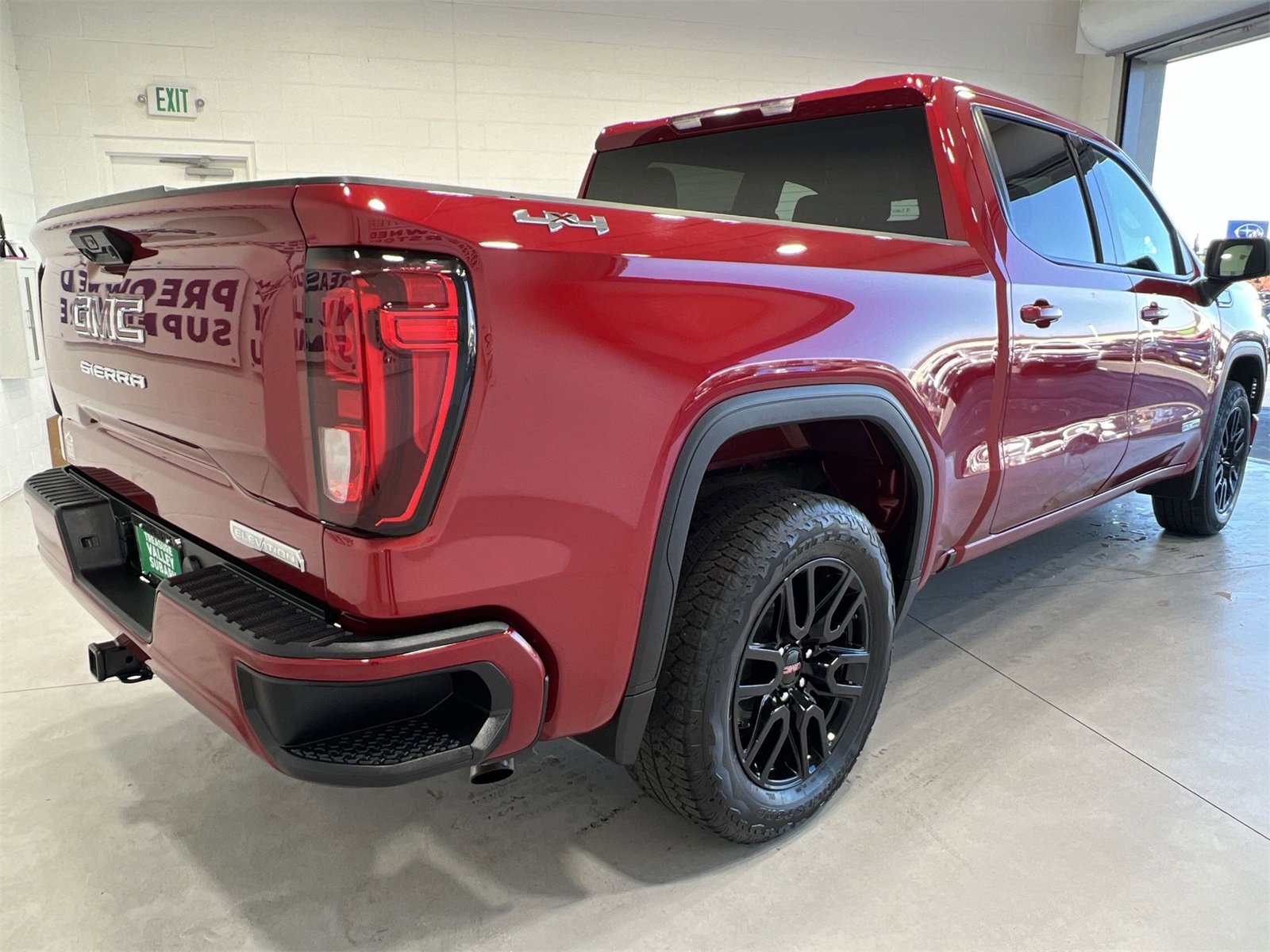 Used 2024 GMC Sierra 1500 Elevation image 8