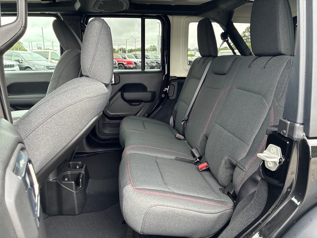 New 2025 Jeep Wrangler Unlimited Rubicon image 24