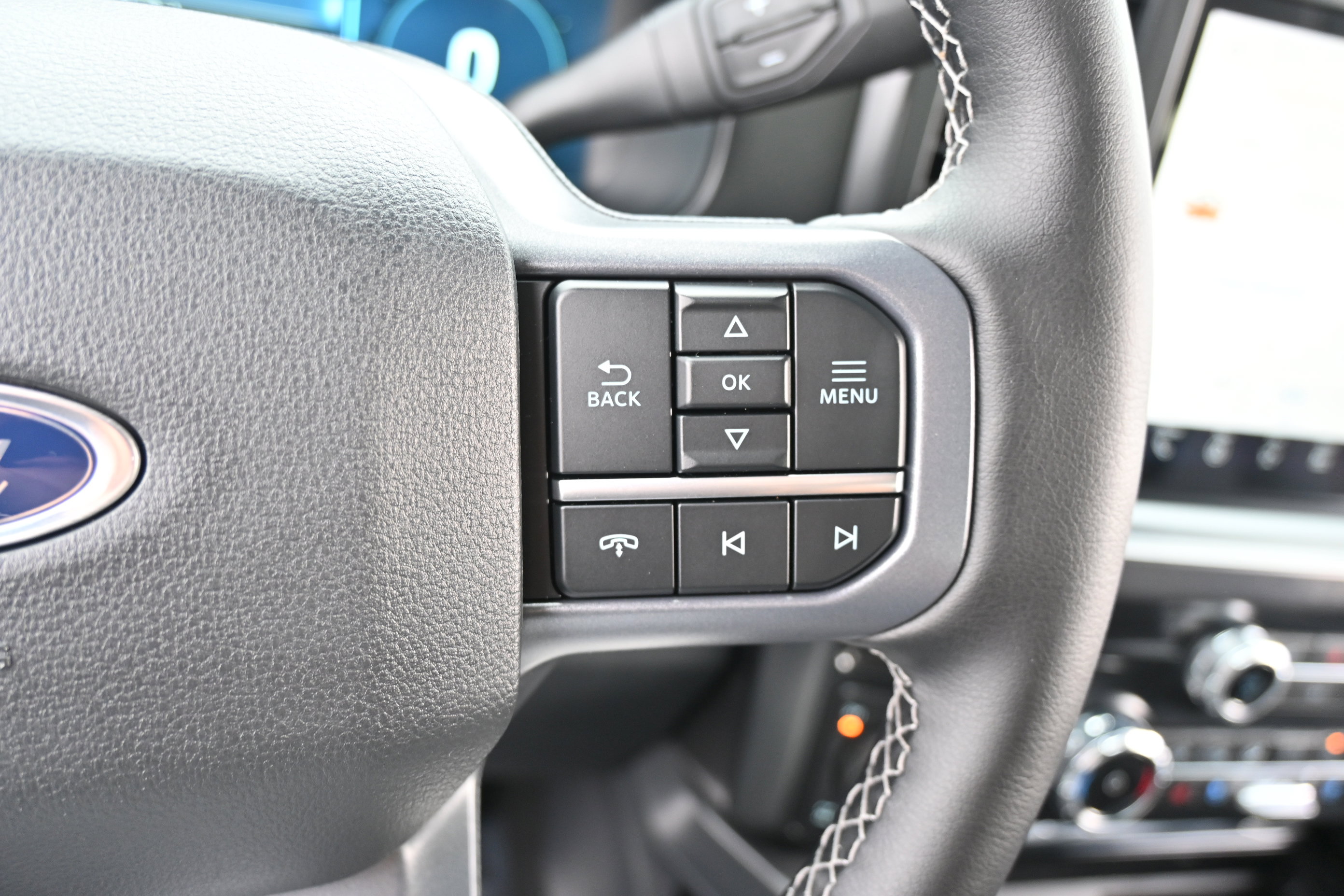 New 2026 Ford F250 Lariat w/ Black Appearance Package image 22