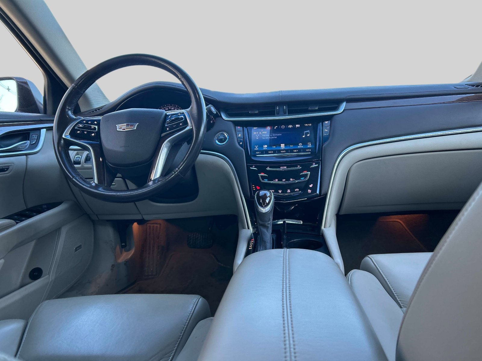 Used 2017 Cadillac XTS Luxury w/ Driver Awareness Package image 16