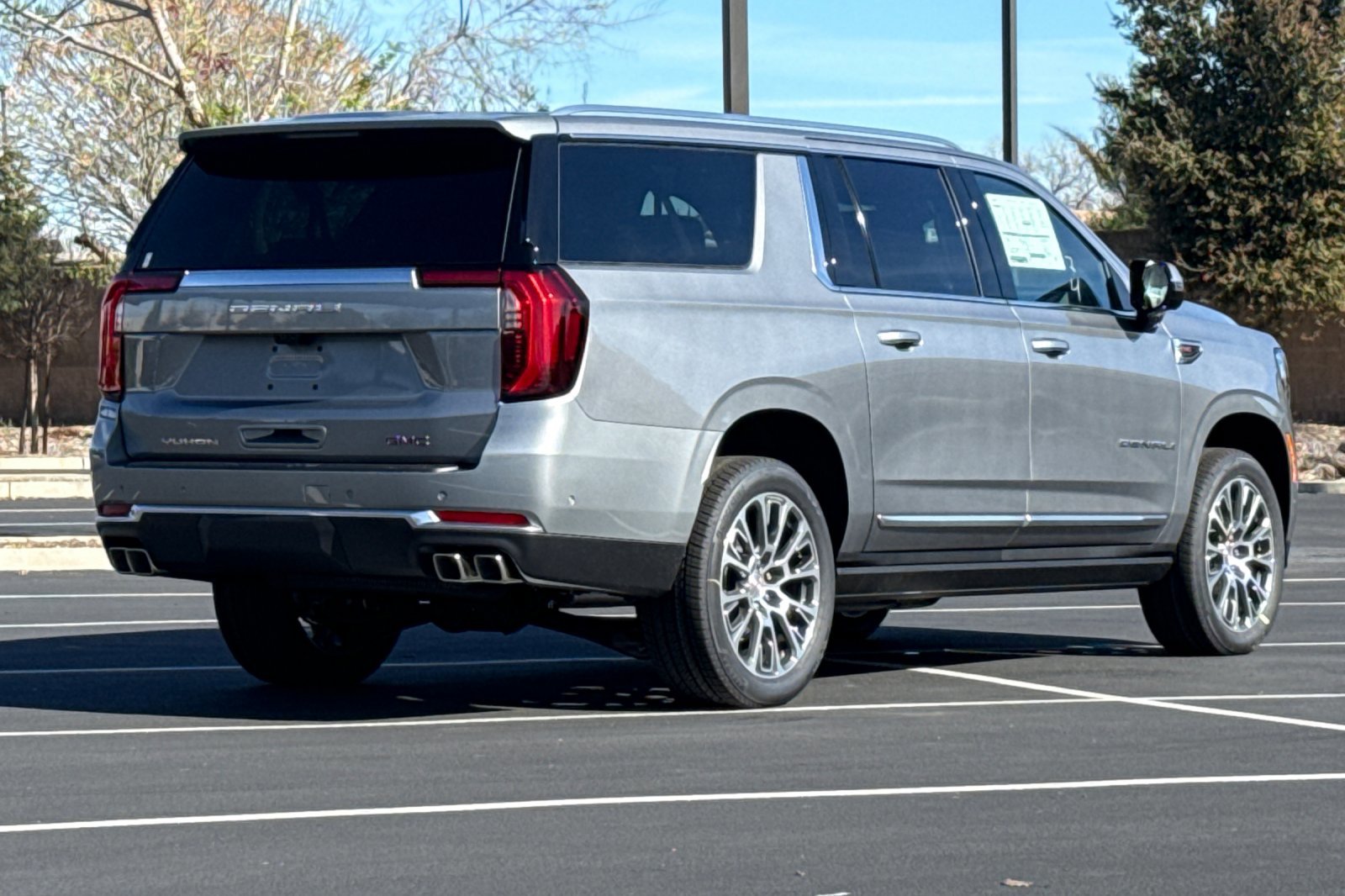 New 2026 GMC Yukon XL Denali w/ Denali Reserve Package image 5