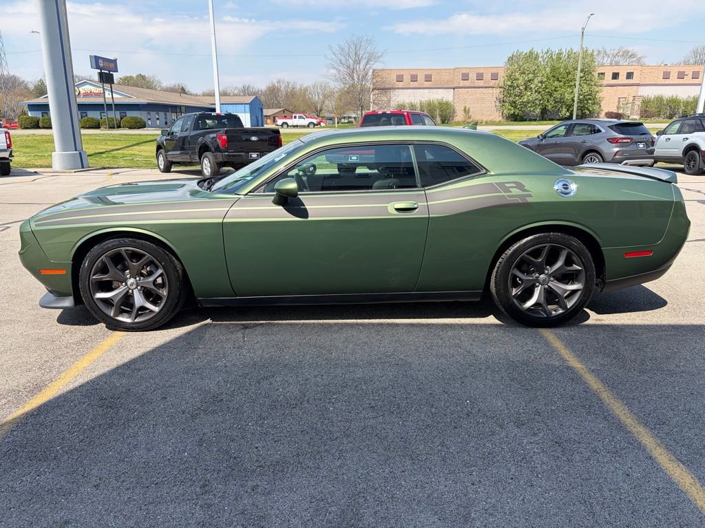 Used 2019 Dodge Challenger R/T w/ Cold Weather Group image 31