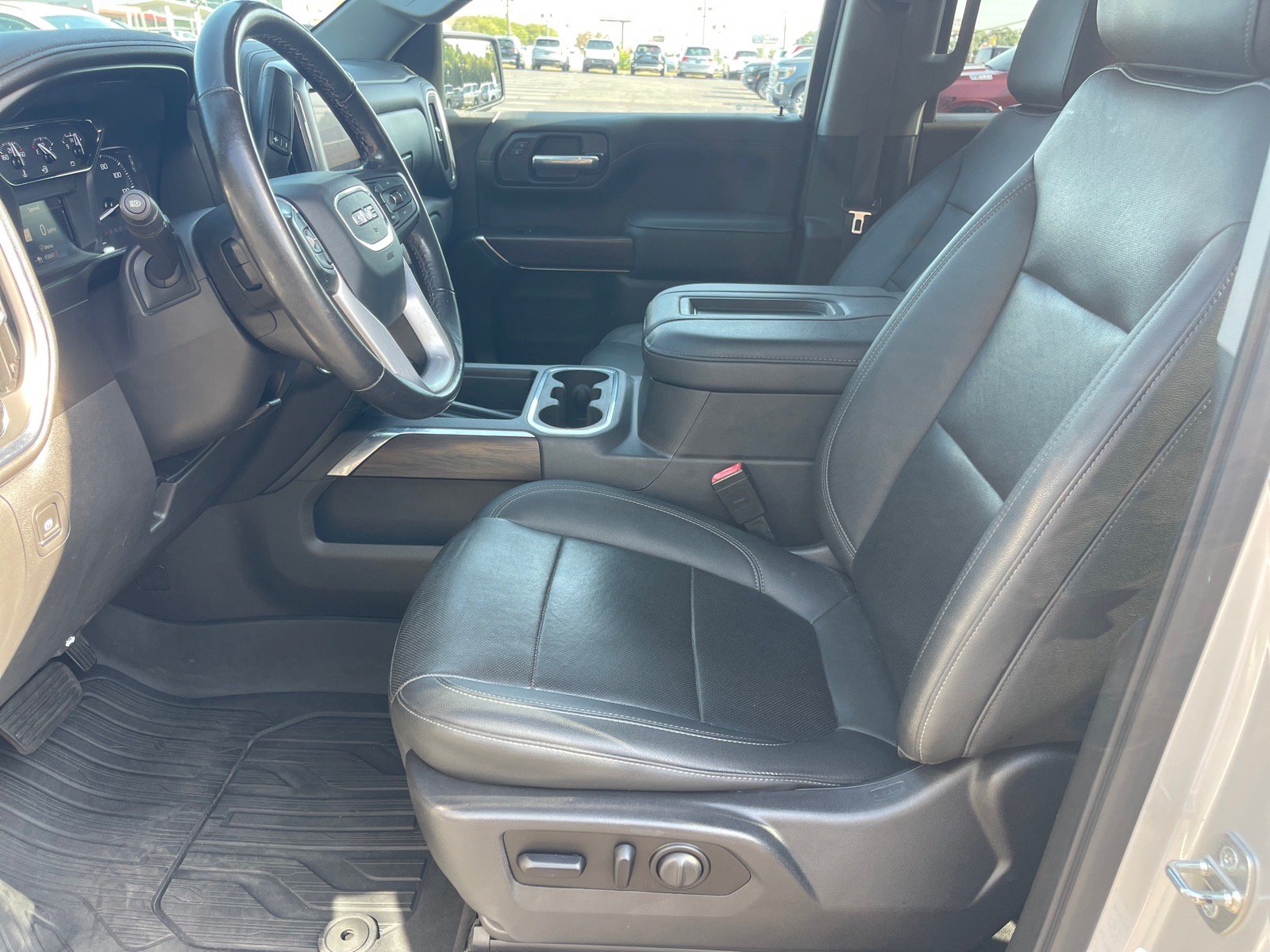 Used 2021 GMC Sierra 1500 SLT w/ SLT Premium Plus Package RWD image 10