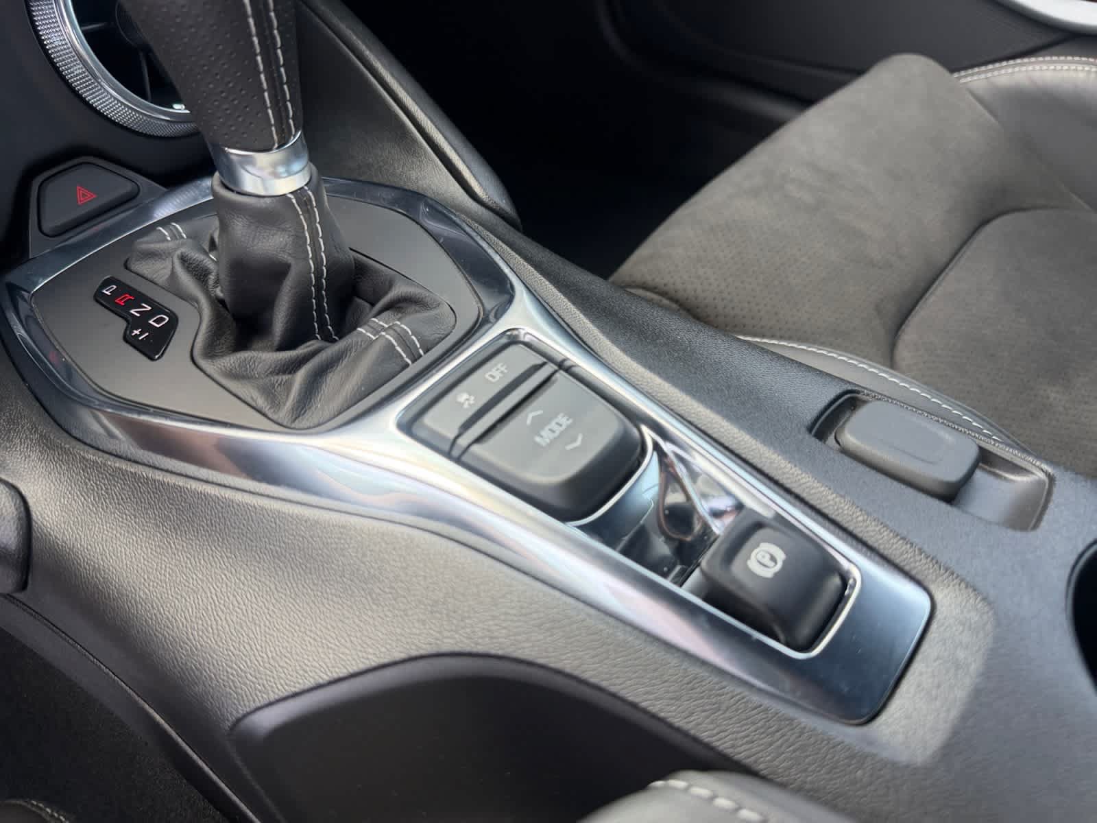 Used 2022 Chevrolet Camaro SS RWD image 32