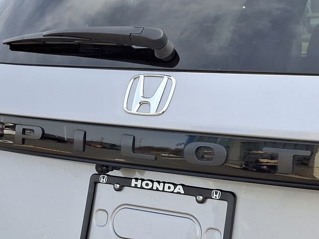Certified 2025 Honda Pilot TrailSport image 32