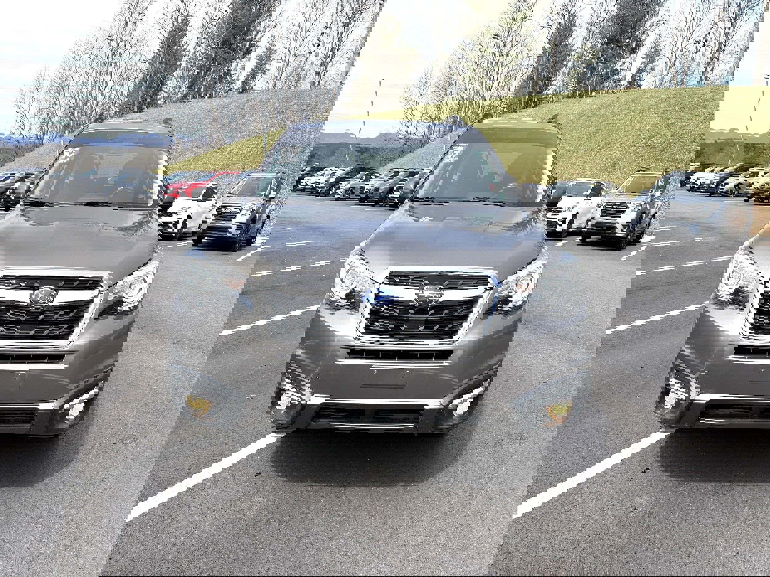 Used 2017 Subaru Forester 2.5i Touring image 2