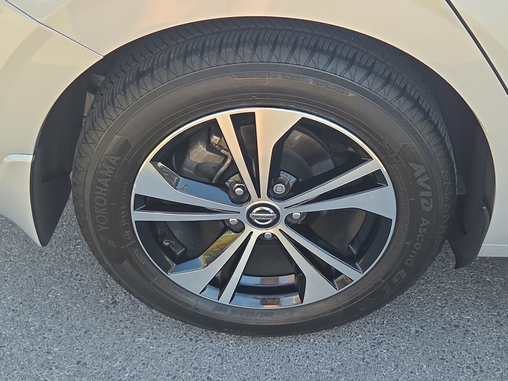 Used 2020 Nissan Sentra SV FWD image 12