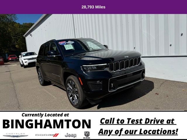 Used 2023 Jeep Grand Cherokee Overland image 2
