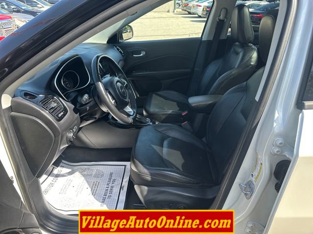 Used 2018 Jeep Compass Limited AWD/4WD image 13