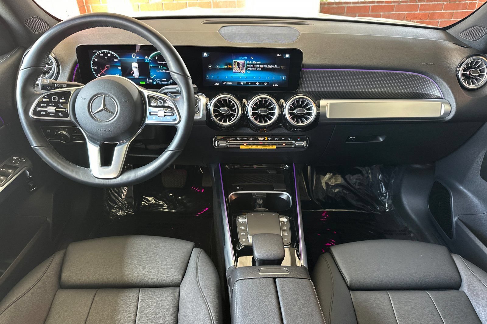 Used 2023 Mercedes-Benz EQB 300 4MATIC w/ Exclusive Package image 17