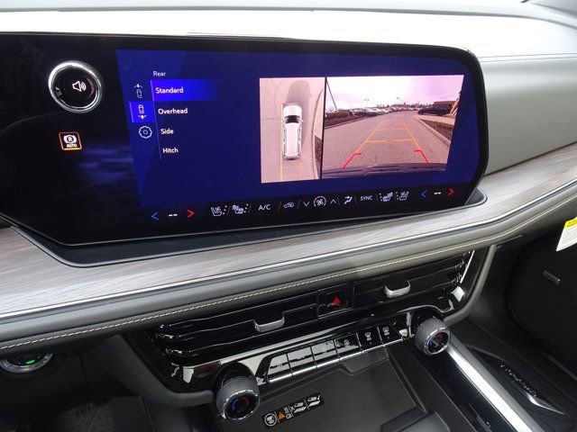 New 2026 Chevrolet Suburban Premier image 10