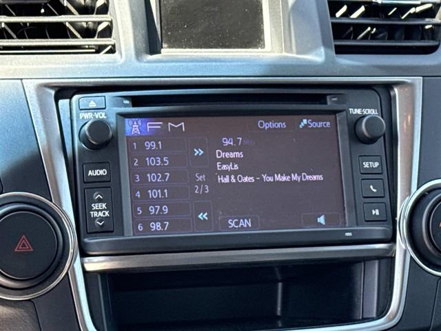 Used 2013 Toyota Highlander SE image 20