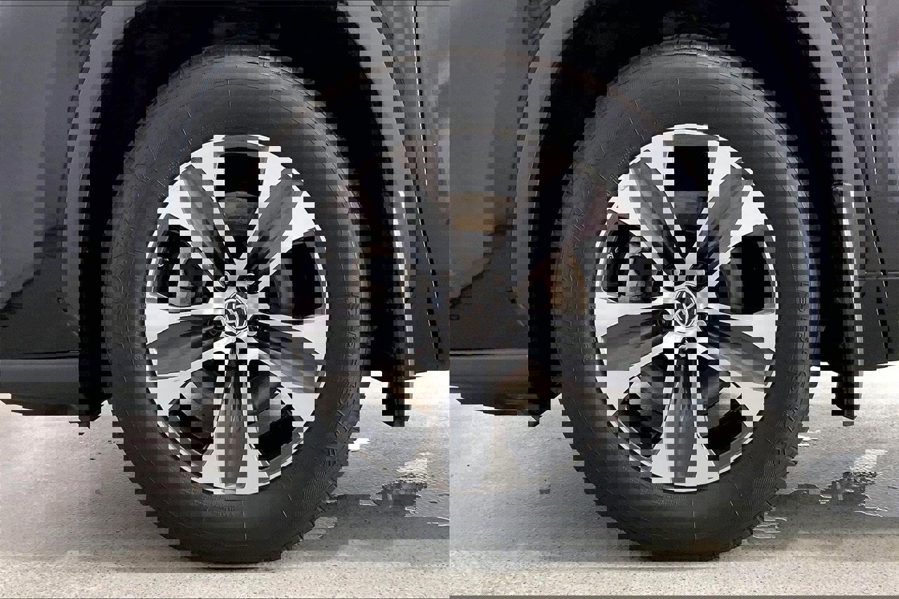 Used 2022 Toyota Highlander XLE image 8