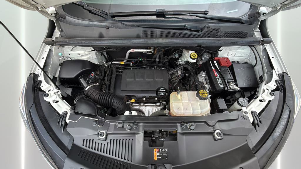 Used 2020 Buick Encore Preferred w/ Safety Package FWD image 26