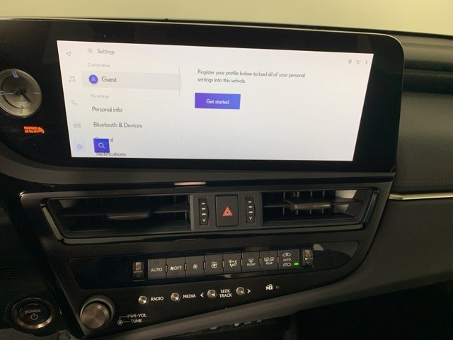 Used 2023 Lexus ES 300h Ultra Luxury w/ Accessory Package (Z2) image 25