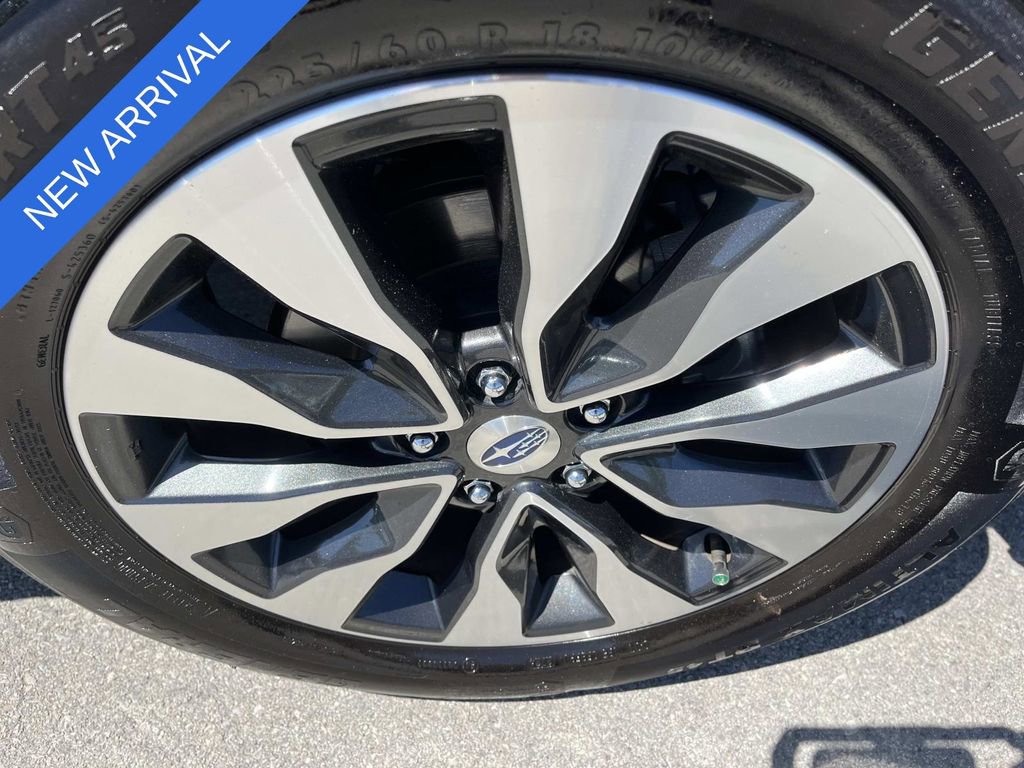 Certified 2025 Subaru Outback Touring XT AWD/4WD image 11