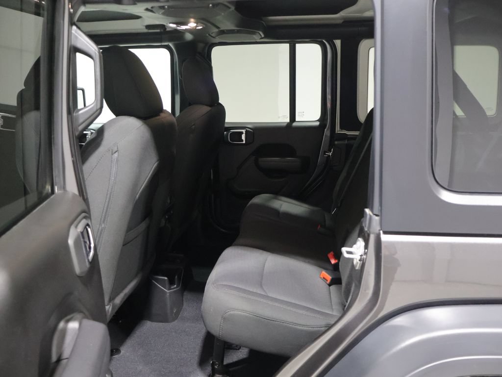 Used 2023 Jeep Wrangler Unlimited Sport AWD/4WD image 17