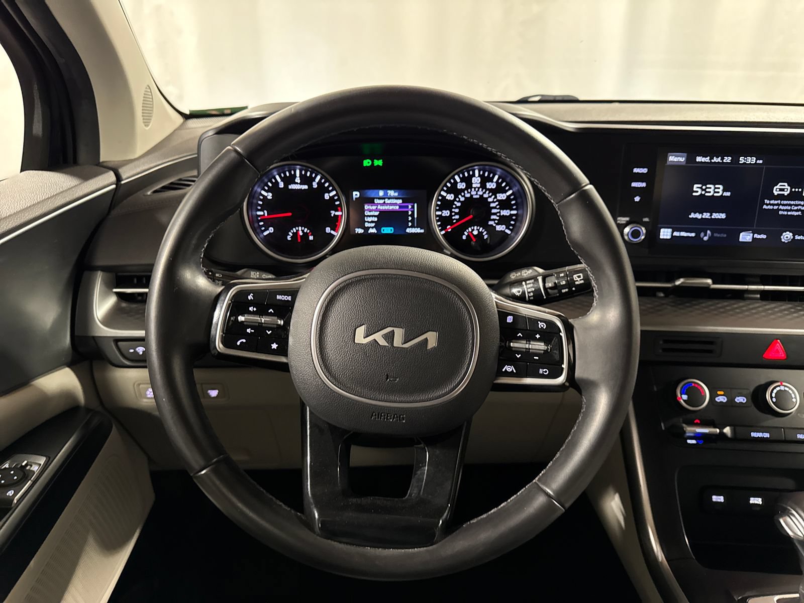 Certified 2022 Kia Carnival LX FWD image 22