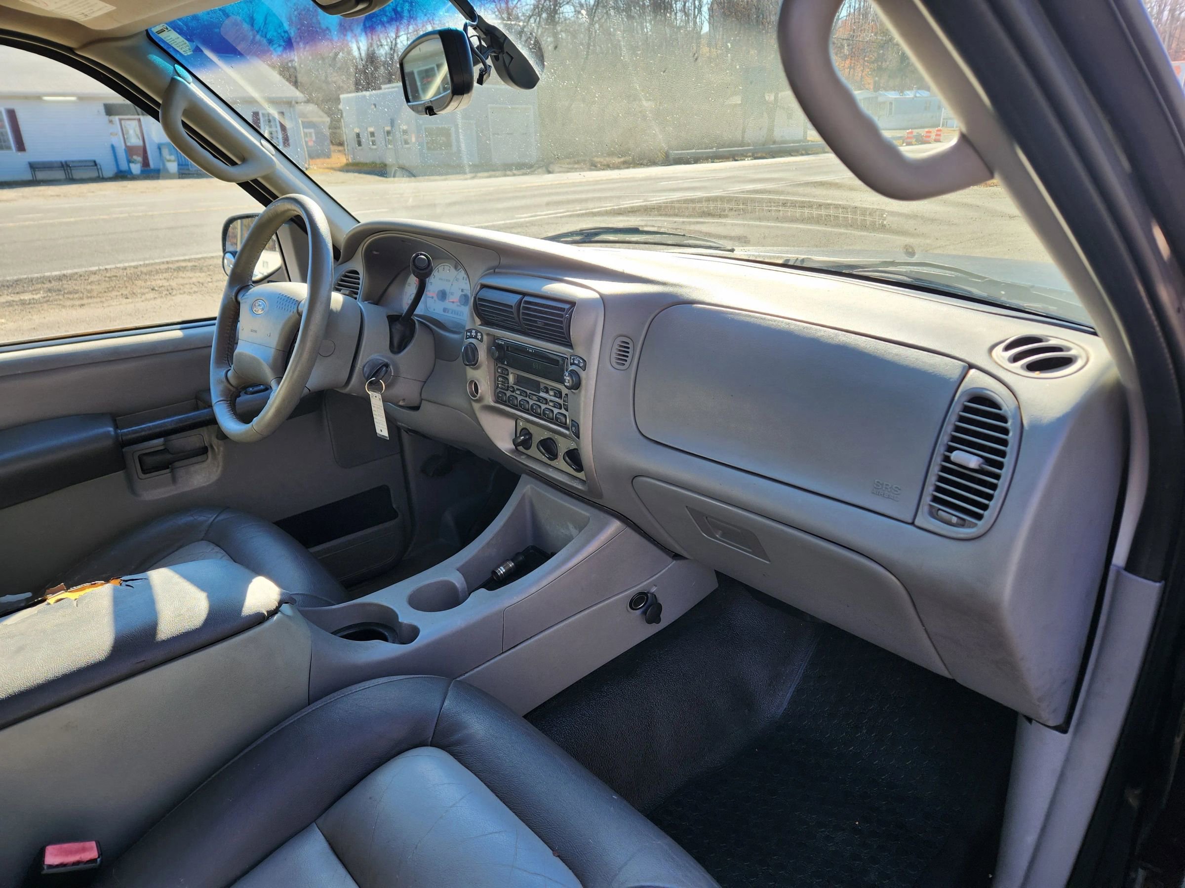 Used 2003 Ford Explorer Sport Trac XLS image 17
